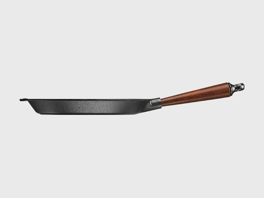 Skeppshult Fry pan 28 cm with Swedish walnut wood handle 0280 T